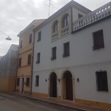 B&B La Casa Blanca 그로타마레
