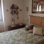 Oda ve Kahvaltı La Casa Blanca Grottammare