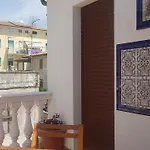 La Casa Blanca Oda ve Kahvaltı 3*