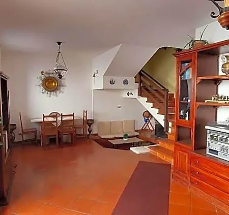 La Casa Blanca 3*